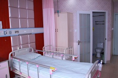 2022年(nián)重慶多(duō)發性一(yī)過性白(bái)點綜合征眼科(kē)醫(yī)院排名!重慶愛(ài)德華醫(yī)療眼科(kē)醫(yī)院私立眼科(kē)3強口碑擅長(cháng)各不(bù)同