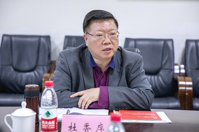 重慶愛德華醫院有限公司院長(cháng)一(yī)行(xíng)來(lái)我校(xiào)談合作(zuò)交流