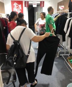 【重慶個(gè)人(rén)服飾鞋包商鋪轉讓|重慶個(gè)人(rén)服飾鞋包店(diàn)鋪轉讓|重慶個(gè)人(rén)服飾鞋包生(shēng)意轉讓網】-重慶58同城(chéng)